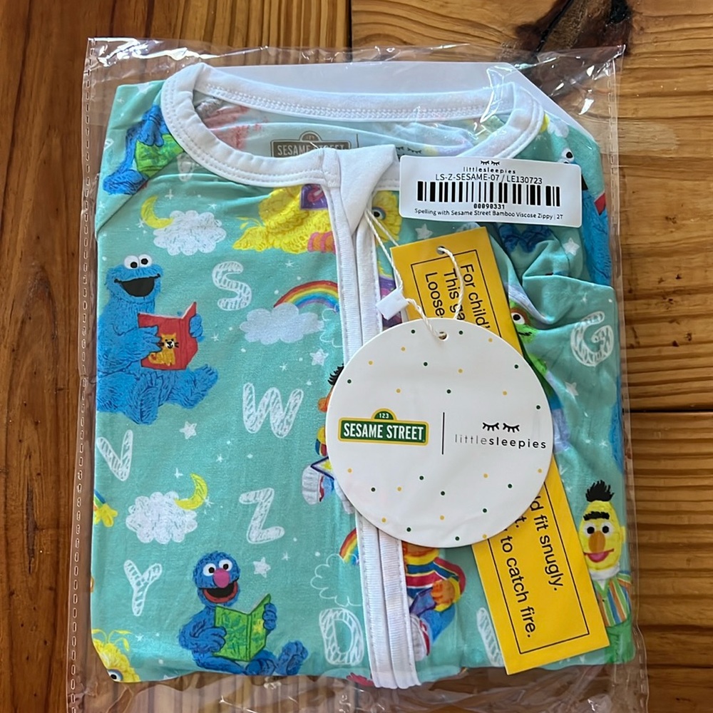 Little Sleepies Sesame Street Zippy